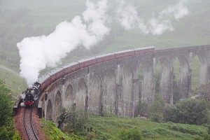 Weltberühmter Photographers Point: Der Jacobite Steam auf dem Glenfinnan Viadukt