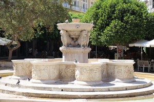 Der Morozini Brunnen aus 1629 im Herzen von Heraklion