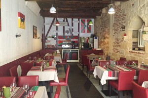 Das Restaurant Euskadi zwischen dem Herzen von Bergerac und dem Hafen