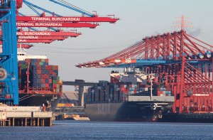 Der Burchardkai ist der Anlaufpunkt für riesige Containerschiffe