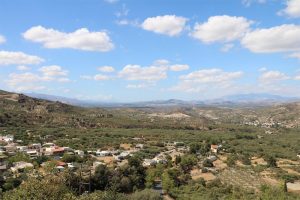 die fruchtbare Messara-Ebene in der Mitte von Kreta