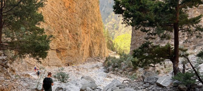 Nichts für Flip-Flops: eine Wanderung durch die Samaria-Schlucht