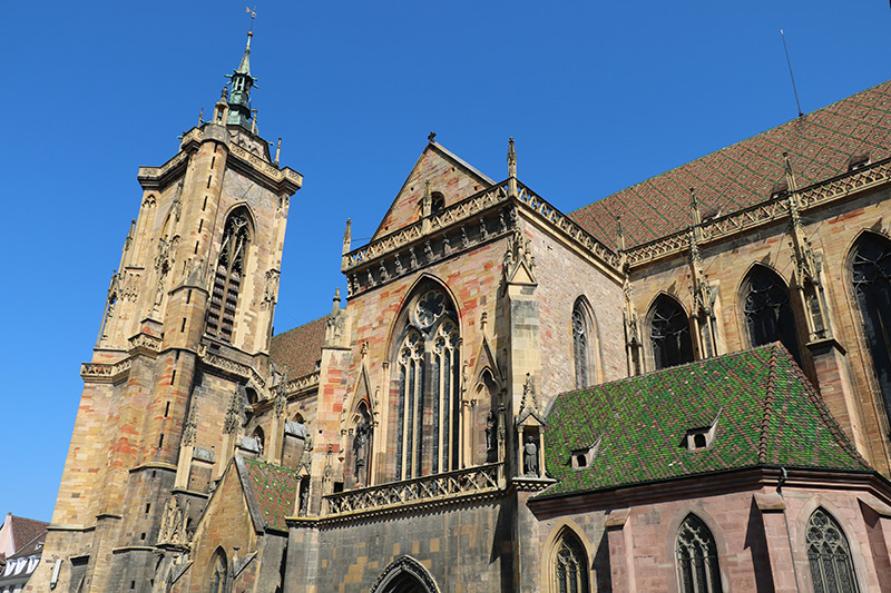 Die Stiftskirche (Kathedrale) St. Martin im Herzen von Colmar