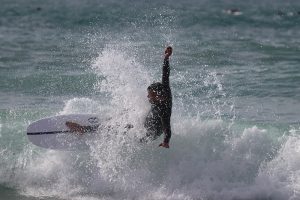 Surfer am Pointe de la Torche