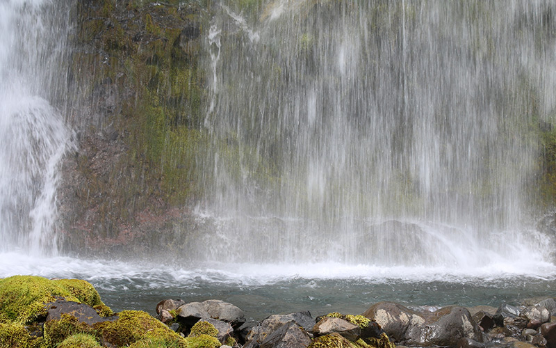 Urgewalten: die Wasserfälle von Island