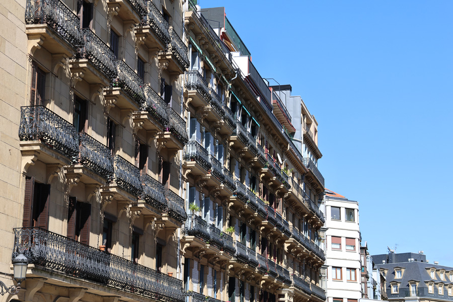 Donostia - San Sebastian glänzt mit seinen Jugendstilbauten und fasziniert