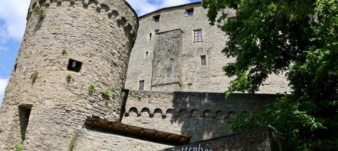 Hol´s der Geier! Eine unzerstörte Ritterburg