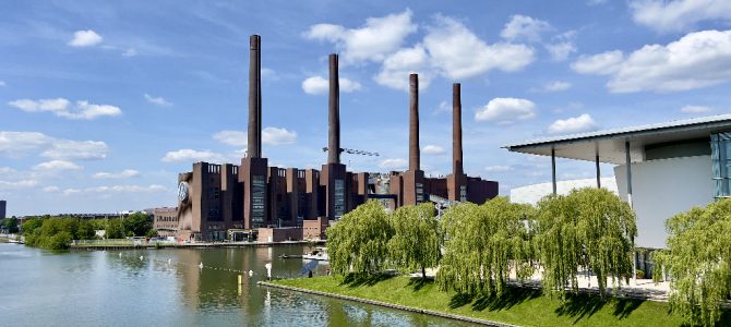 Kunst, Auto, Museum und Erlebnis in einem: Die Autostadt Wolfsburg