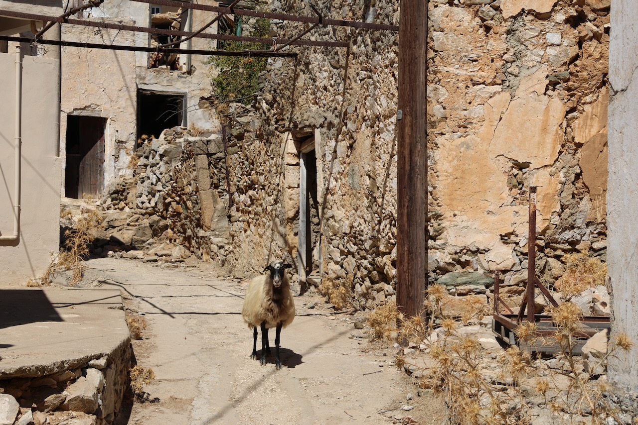 ACHLADA - ein „Lost Place“ bzw. das „Geisterdorf“ von Kreta, Foto © Hans-Martin Goede
